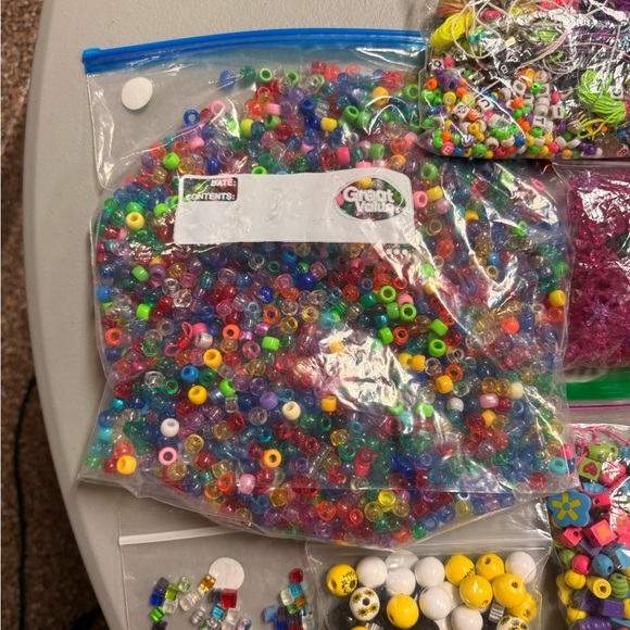Colorful Bead & Button Collection 4lbs+ - Picture 4 of 9